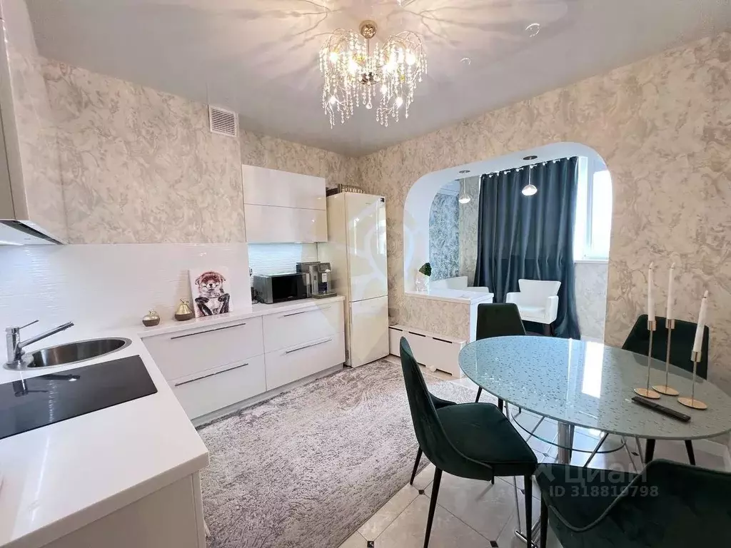 3-к кв. Белгородская область, Старый Оскол Степной мкр, 6 (83.3 м) - Фото 0