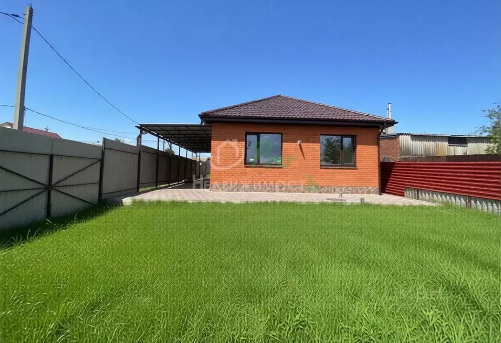Дом в Краснодарский край, Ейское городское поселение, пос. Широчанка ... - Фото 1