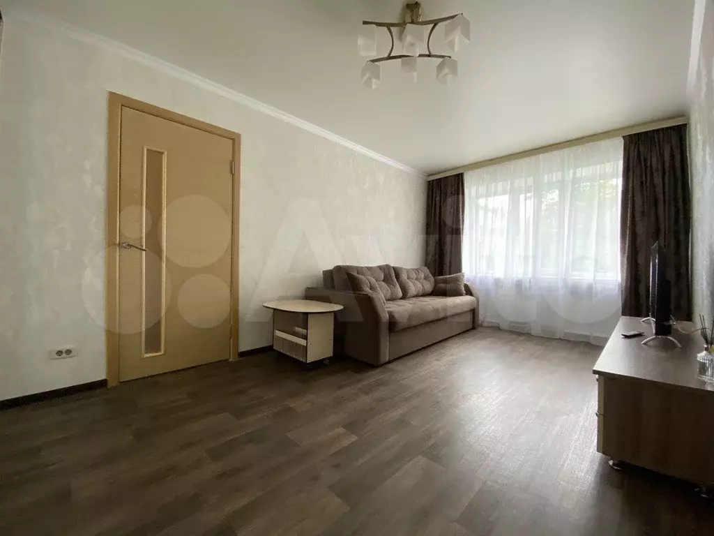 1-к. квартира, 43 м, 2/5 эт. - Фото 1