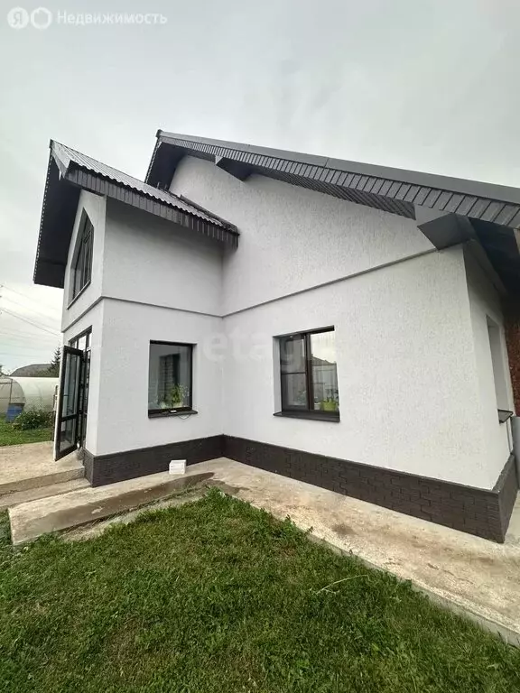 Дом в посёлок городского типа Карабаш, улица Нефтяников (187 м) - Фото 2