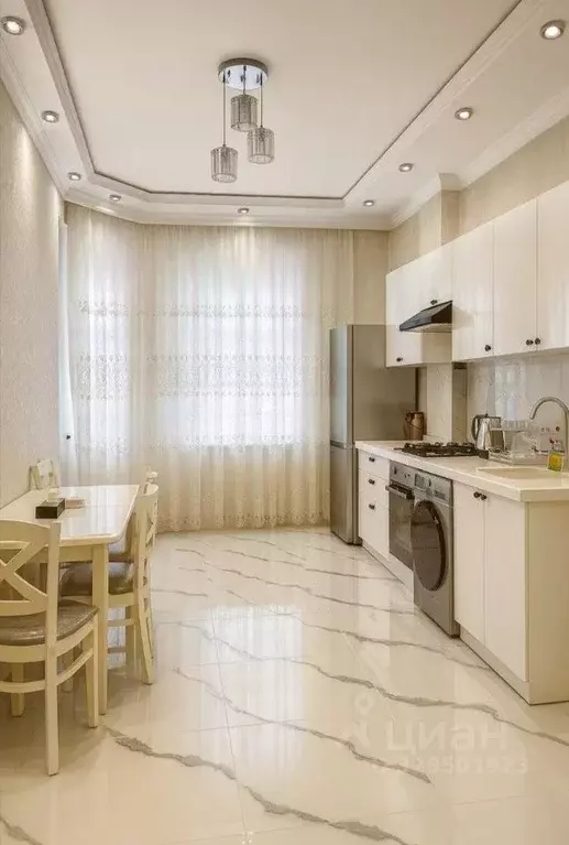 2-к кв. Краснодарский край, Сочи Центральный мкр, ул. Роз, 32 (48.0 м) - Фото 1