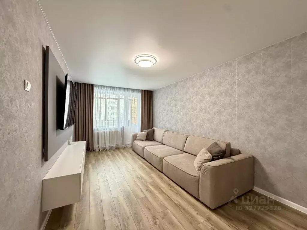 3-к кв. Башкортостан, Уфа ул. Авроры, 5/7 (60.1 м) - Фото 1