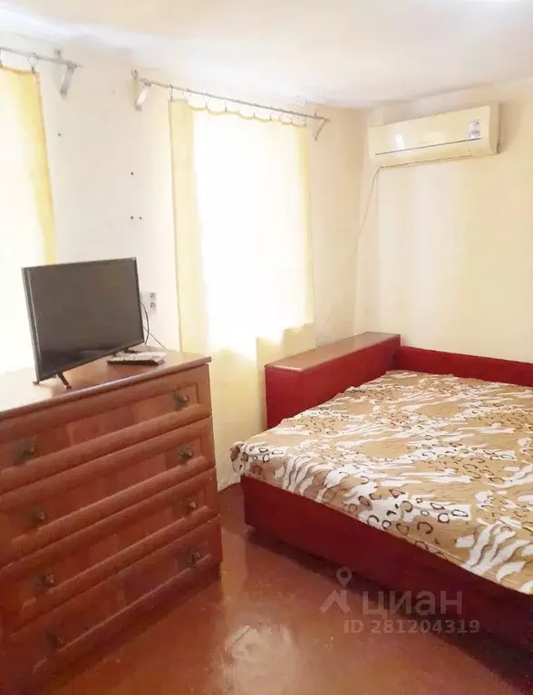 Дом в Ростовская область, Ростов-на-Дону Кленовый пер., 5 (30 м) - Фото 1