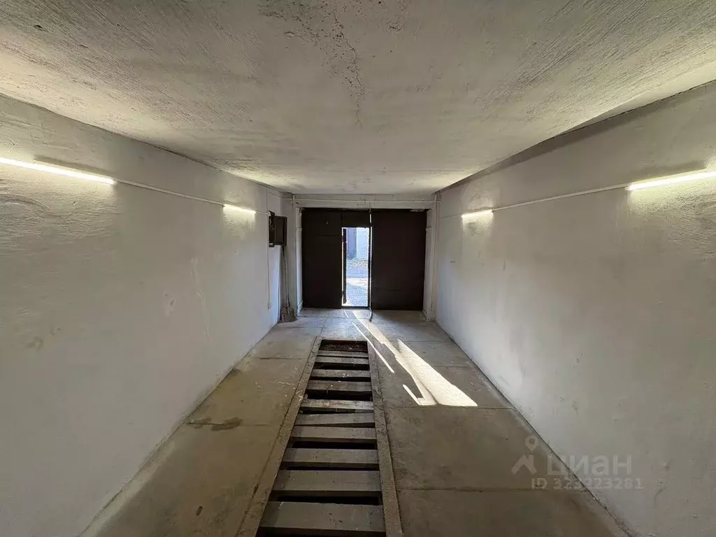 Гараж в Красноярский край, Красноярск 7-я Полярная ул., 6Ас29 (27 м) - Фото 2