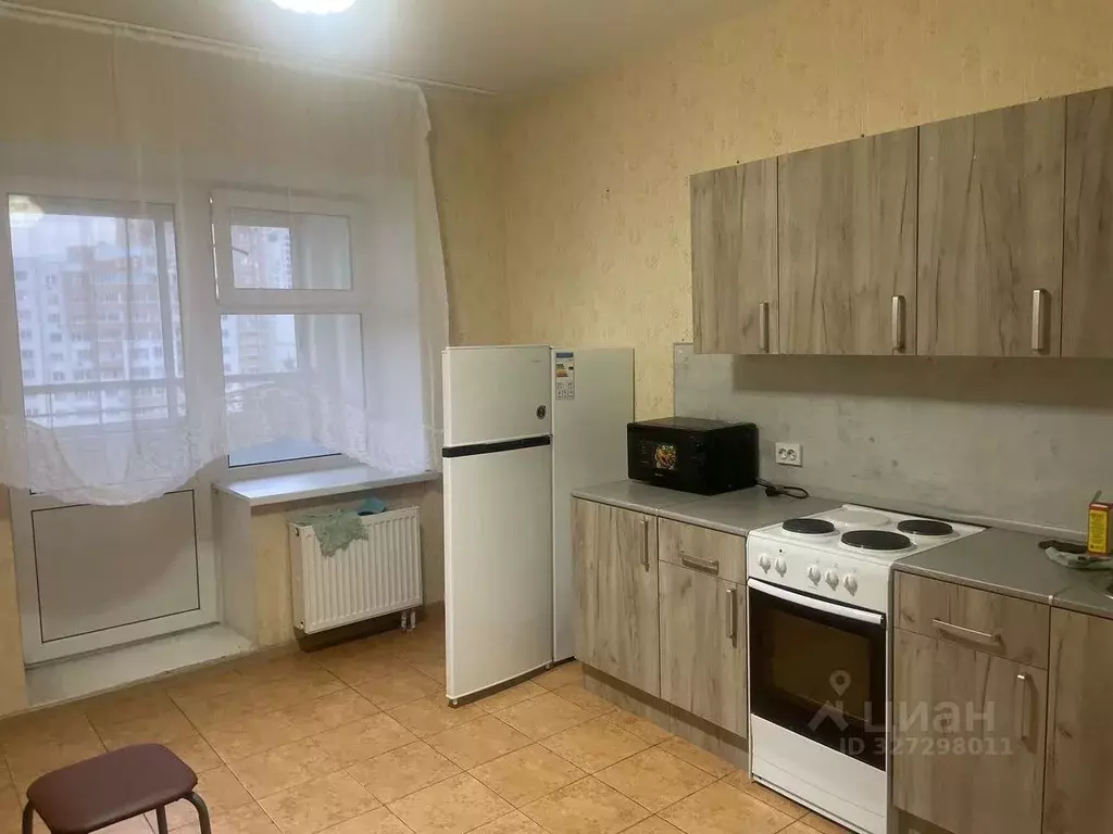 2-к кв. Белгородская область, Старый Оскол Степной мкр, 26 (72.0 м) - Фото 2