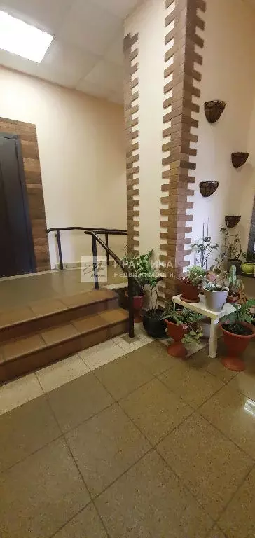 Продается 3-комнатная квартира - Фото 2