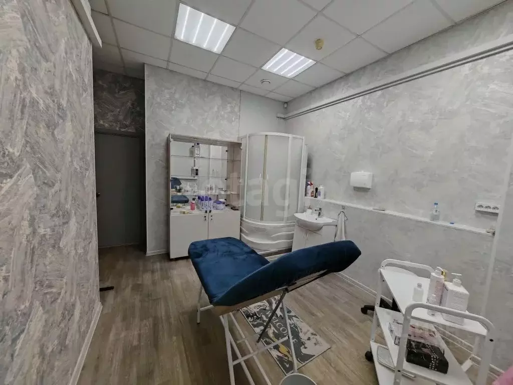 Помещение свободного назначения в Москва Миклухо-Маклая ул., 42Б (97 ... - Фото 1