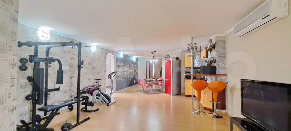 3-к. квартира, 90м, 2/2эт. - Фото 1