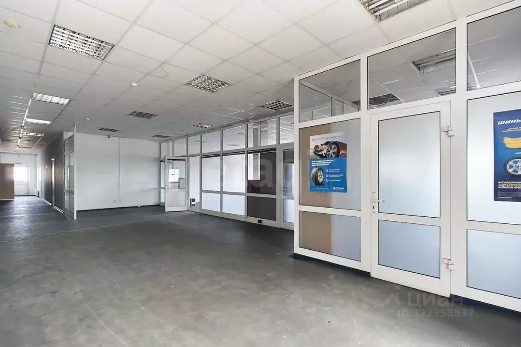 Офис в Тюменская область, Тюмень ул. Чекистов, 25А (18 м) - Фото 1