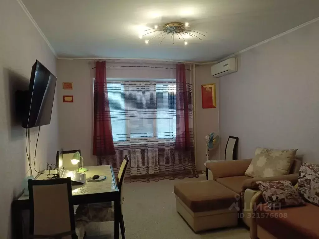 3-к кв. Омская область, Омск ул. Сазонова, 208А (64.0 м) - Фото 1