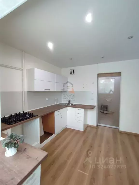 2-к кв. Кировская область, Киров ул. Воровского, 155 (53.3 м) - Фото 1