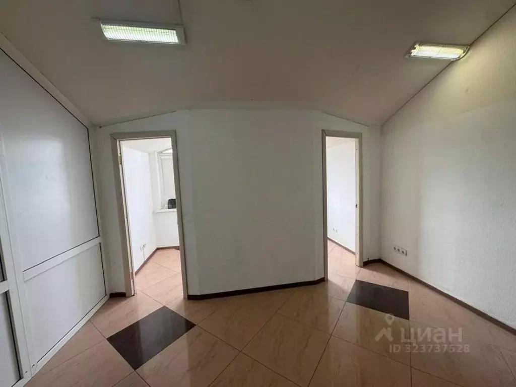 Офис в Краснодарский край, Краснодар ул. Имени Калинина (25 м) - Фото 1