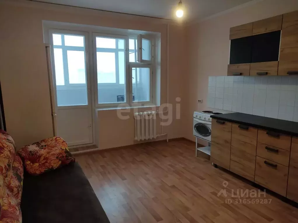 3-к кв. Тюменская область, Тюмень ул. Николая Семенова, 25к2 (90.0 м) - Фото 1