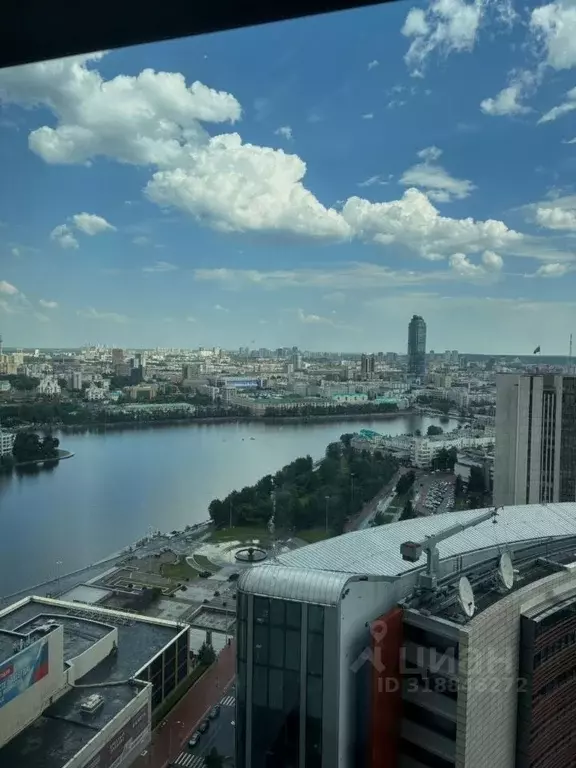2-к кв. Свердловская область, Екатеринбург ул. Бориса Ельцина, 6 (92.0 ... - Фото 0