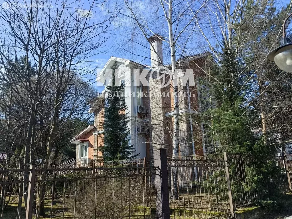 Дом в Пушкино, микрорайон Чистые Пруды, Лесная аллея, 20 (250 м) - Фото 1