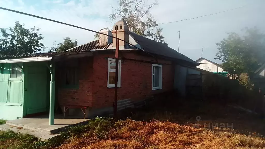 Дом в Саратовская область, Калининский район, Ахтубинское ... - Фото 0