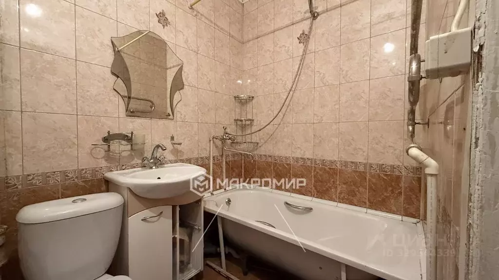 3-к кв. Орловская область, Орел Октябрьская ул., 59 (57.0 м) - Фото 1