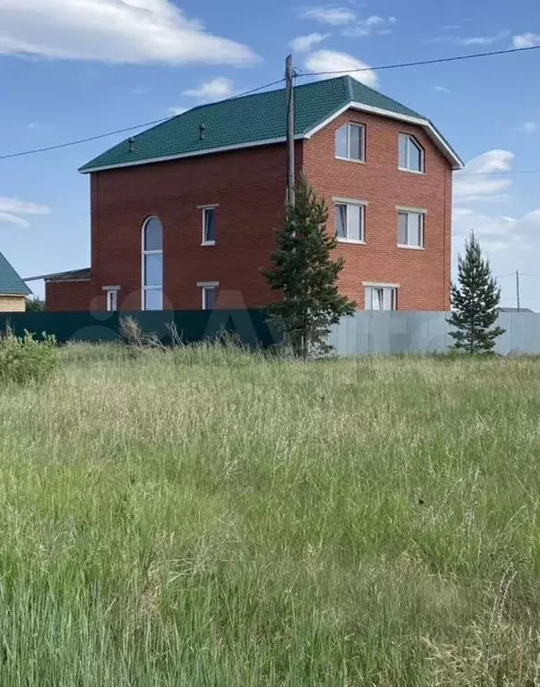 Дом 300 м на участке 13 сот. - Фото 0