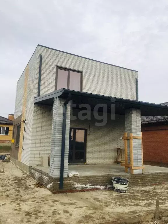 Дом в Ростовская область, Новочеркасск Епифановская ул. (100 м) - Фото 0