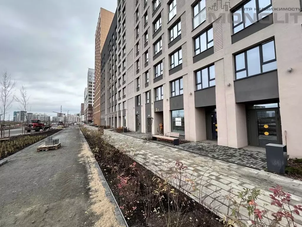 Торговая площадь в Свердловская область, Екатеринбург бул. Золотистый, ... - Фото 2