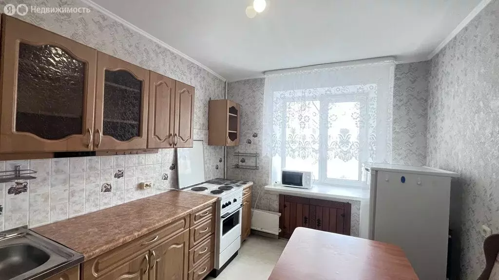 3-комнатная квартира: Тюмень, улица Малыгина, 5 (62.6 м) - Фото 1