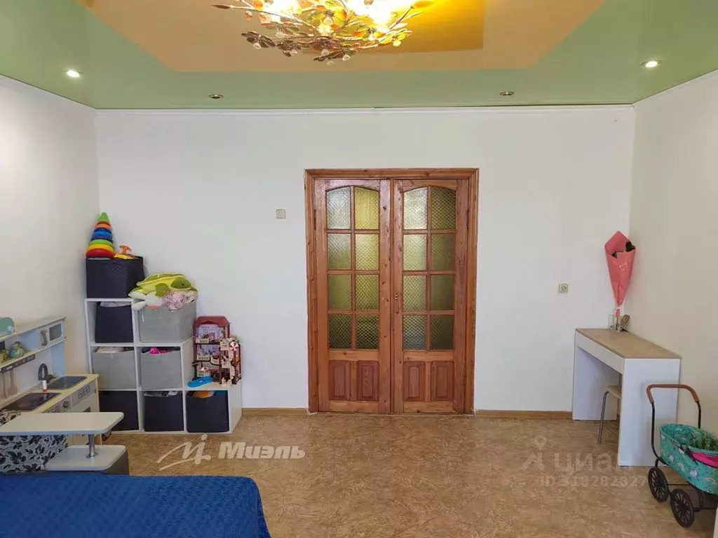 3-к кв. Крым, Армянск Имени Генерала Корявко мкр, 17 (67.0 м) - Фото 0
