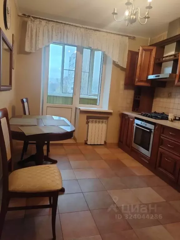 3-к кв. Саратовская область, Энгельс Золотовская ул., 14 (64.0 м) - Фото 1