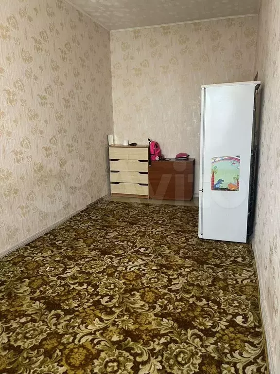 Комната 14 м в 3-к., 2/2 эт. - Фото 1