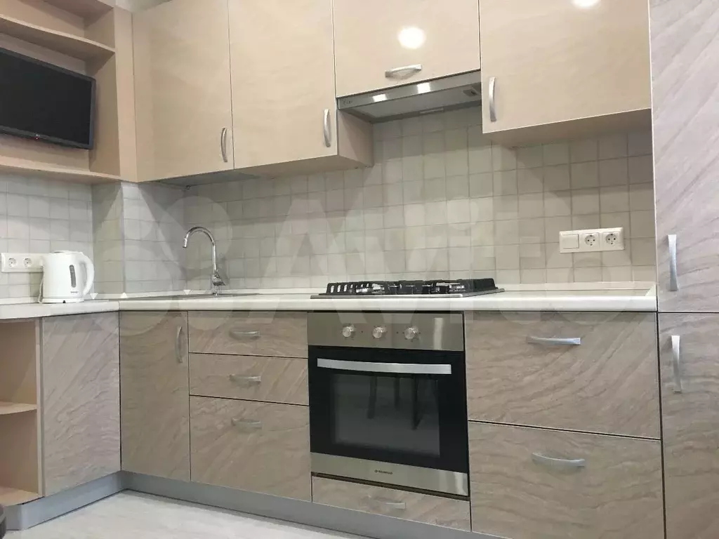 1-к. квартира, 35 м, 4/9 эт. - Фото 0