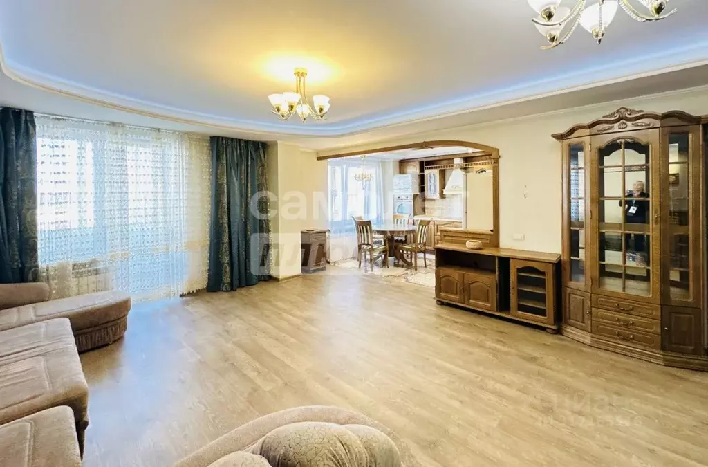 3-к кв. Челябинская область, Челябинск ул. Академика Королева, 23 ... - Фото 1