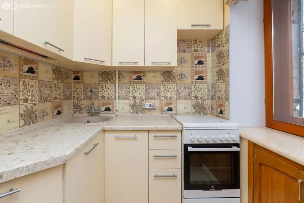 3-комнатная квартира: Тюмень, микрорайон Тарманы, Игримская улица, 16 ... - Фото 2