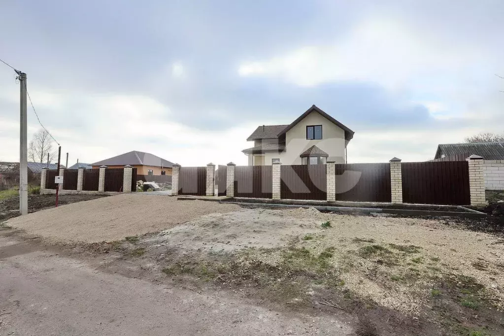 Дом в Липецкая область, Добровский муниципальный округ, с. Панино  ... - Фото 2