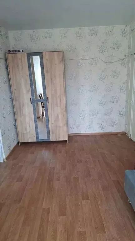 1-к. квартира, 31 м, 4/4 эт. - Фото 0