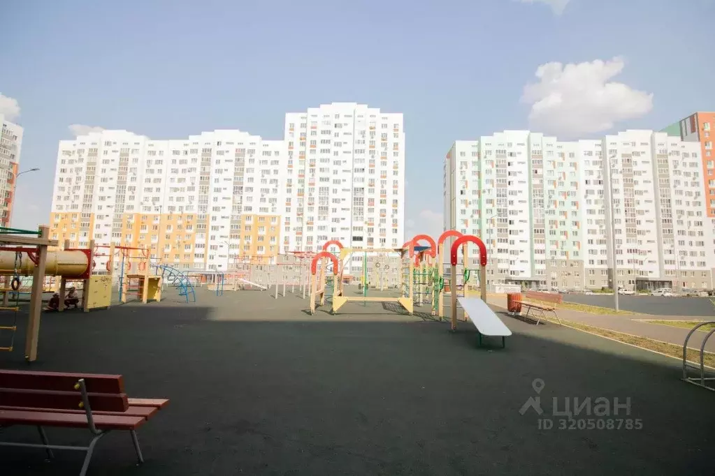 Студия Оренбургская область, Оренбург ул. Братьев Хусаиновых, 2/2 ... - Фото 1