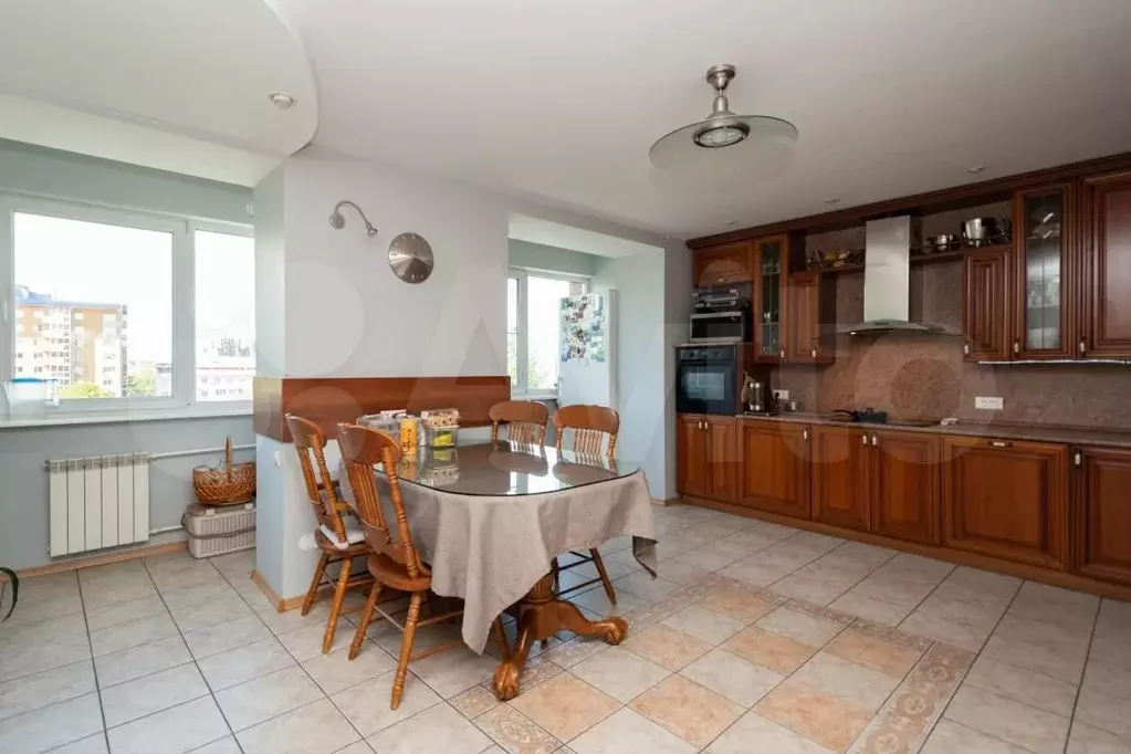 5-к. квартира, 181 м, 5/5 эт. - Фото 0