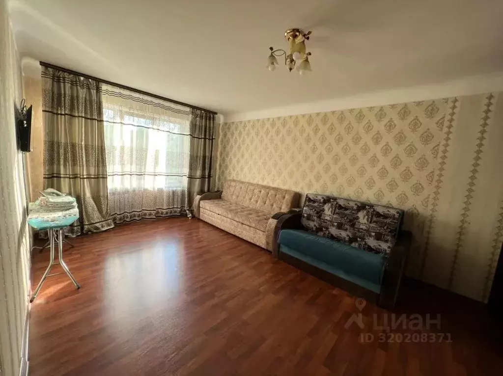 1-к кв. Дагестан, Каспийск ул. Ленина, 38 (33.0 м) - Фото 1