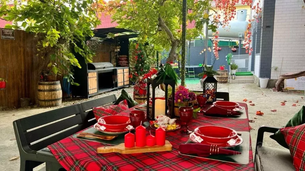 Дом в Краснодарский край, Геленджик Октябрьская ул., 86 (50 м) - Фото 1