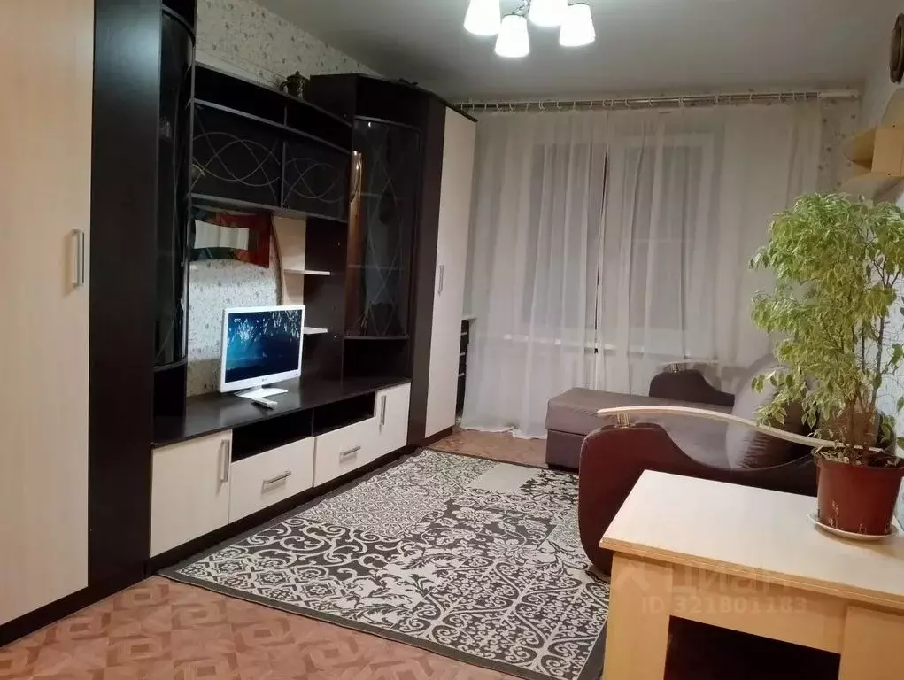 3-к кв. Ленинградская область, Кириши просп. Ленина, 13 (57.0 м) - Фото 0