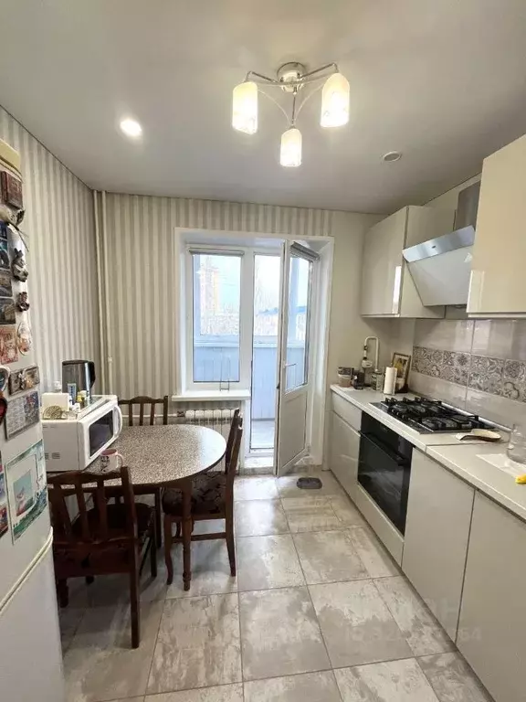 3-к кв. Омская область, Омск пос. Амурский, ул. Багратиона, 23к1 (64.7 ... - Фото 2