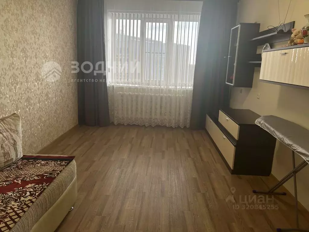 1-к кв. Чувашия, Чебоксары Цивильская ул., 7 (45.0 м) - Фото 1