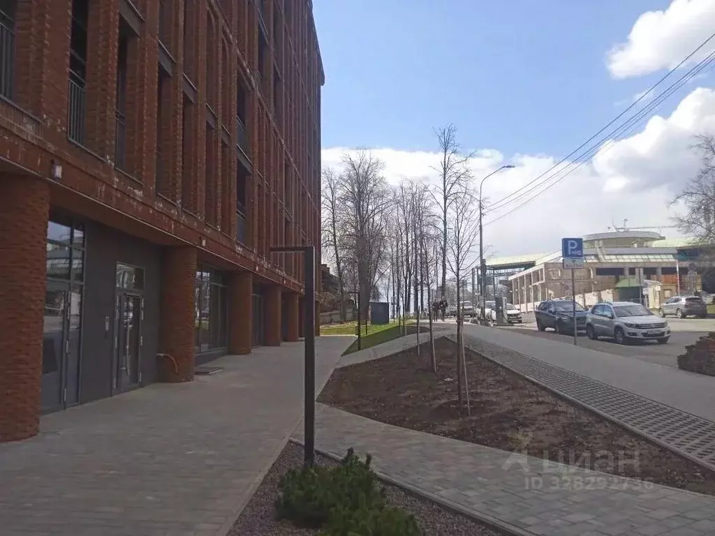 Помещение свободного назначения в Удмуртия, Ижевск ул. Бородина, 20А ... - Фото 1