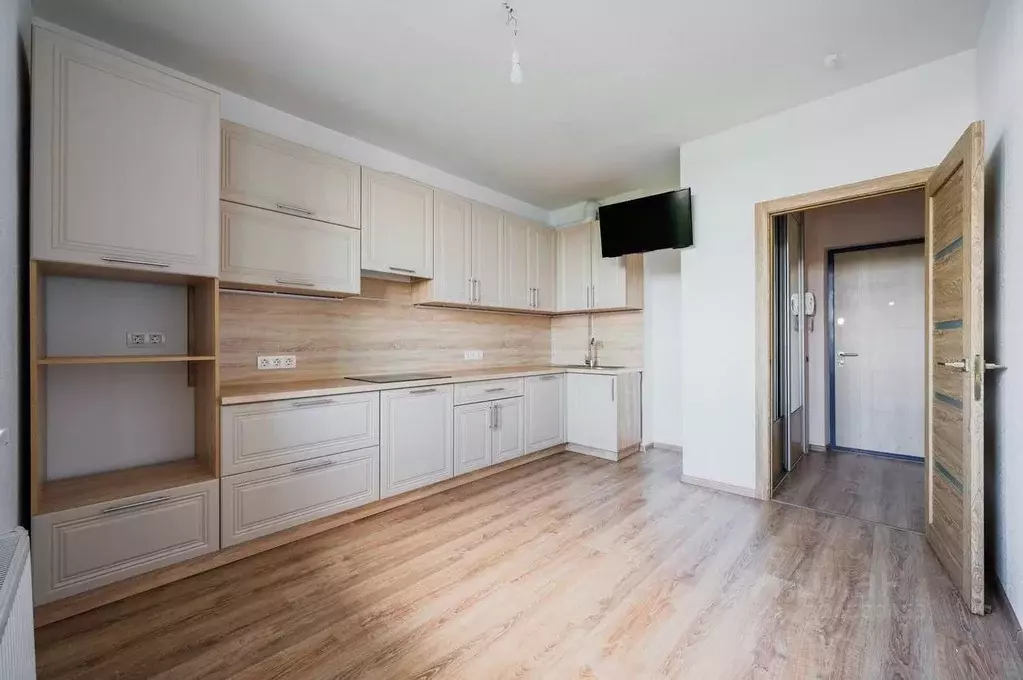 3-к кв. Свердловская область, Екатеринбург ул. Раевского, 20 (88.0 м) - Фото 2