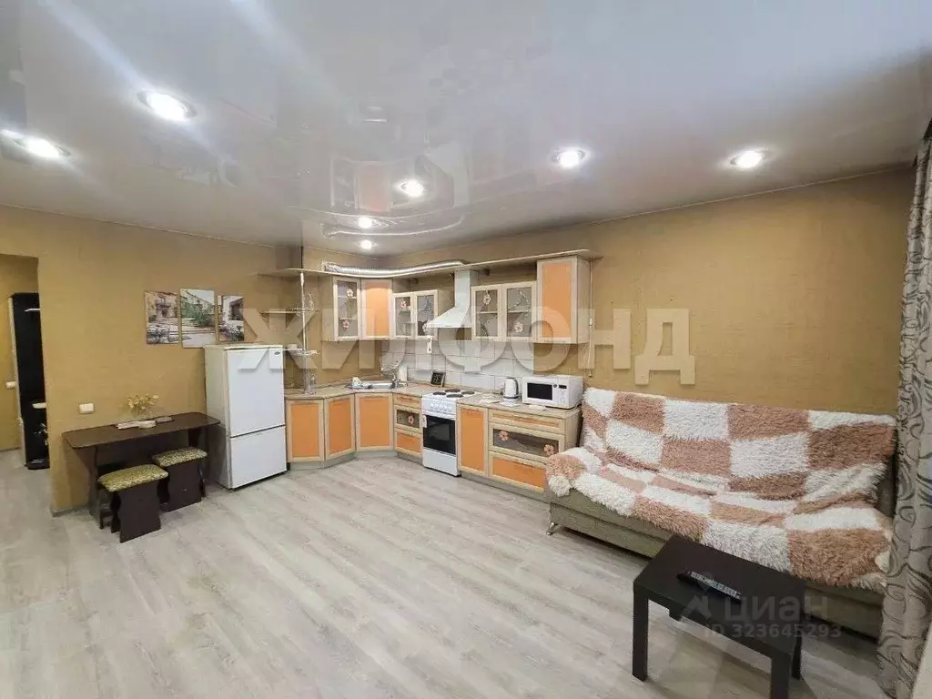 2-к кв. Хакасия, Абакан ул. Кирова, 120к2 (57.6 м) - Фото 2