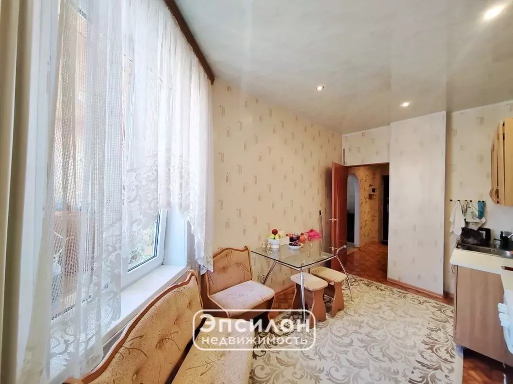 2-к кв. Курская область, Курск ул. Радищева, 20 (50.4 м) - Фото 0