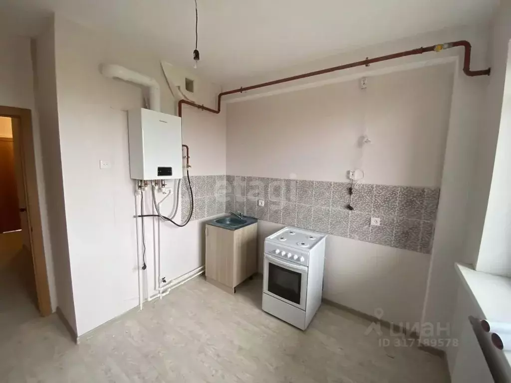 3-к кв. Краснодарский край, Горячий Ключ ул. Ленина, 147А (61.7 м) - Фото 0