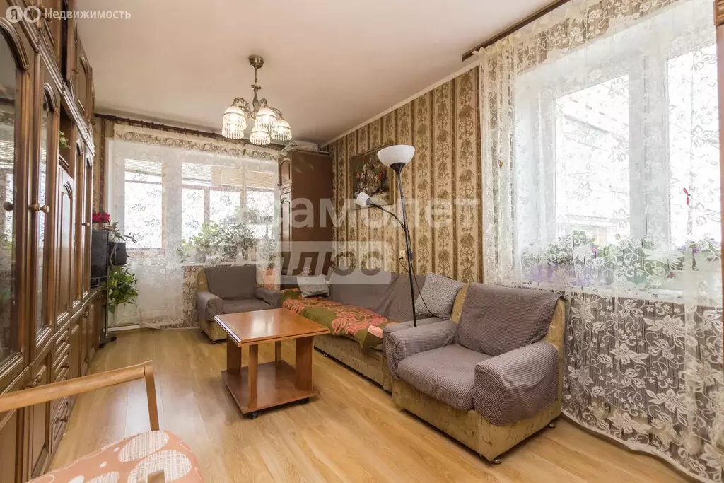 3-комнатная квартира: Уфа, улица Менделеева, 171/2 (57.6 м) - Фото 0