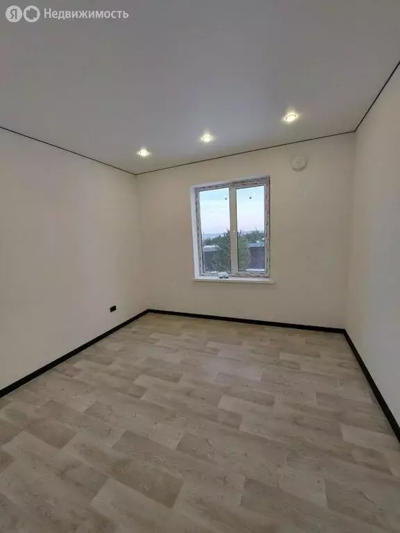 Дом в Максимовщина, Майская улица, 62 (220 м) - Фото 1