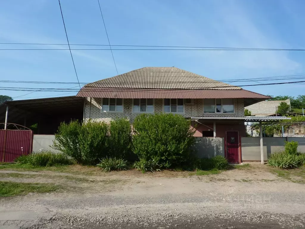Дом в Ставропольский край, Светлоград г. Петровский муниципальный ... - Фото 1