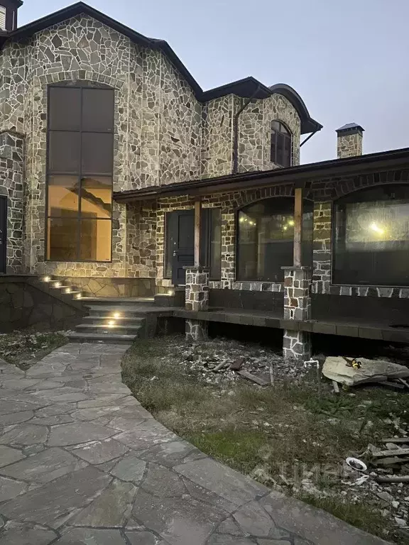 Дом в Дагестан, Махачкала туп. 2-й Вузовский, 10 (350 м) - Фото 0
