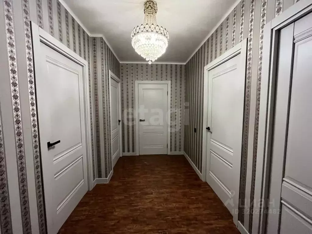 Дом в Астраханская область, Астрахань с. Семиковка, ул. Российская, ... - Фото 1